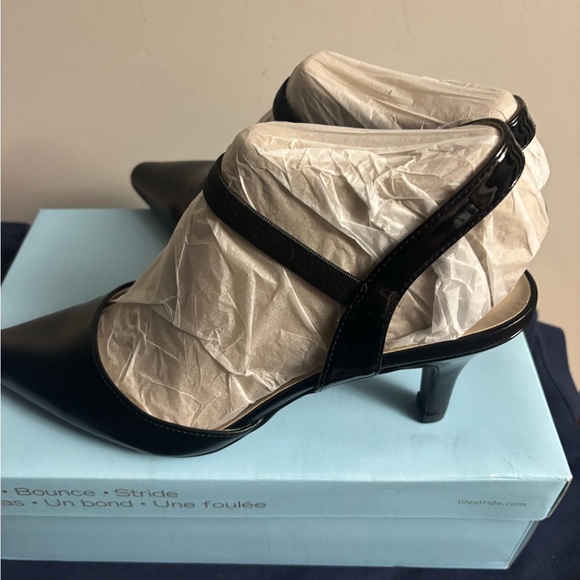 LifeStride Womens Kiley Pointed Toe Kitten Heels
#12 - Picture 4 of 12